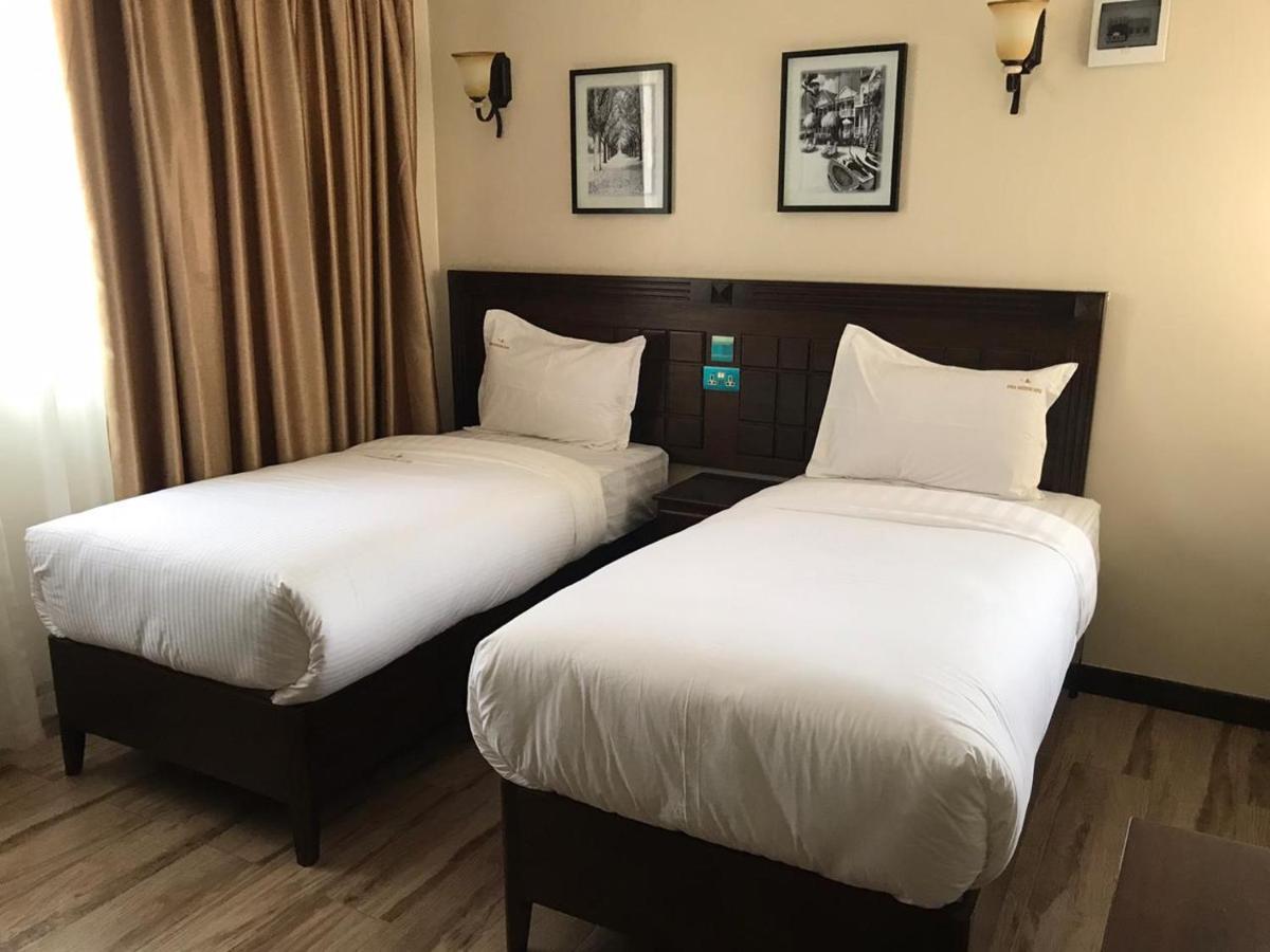 Hemak Suites Nairobi Buitenkant foto