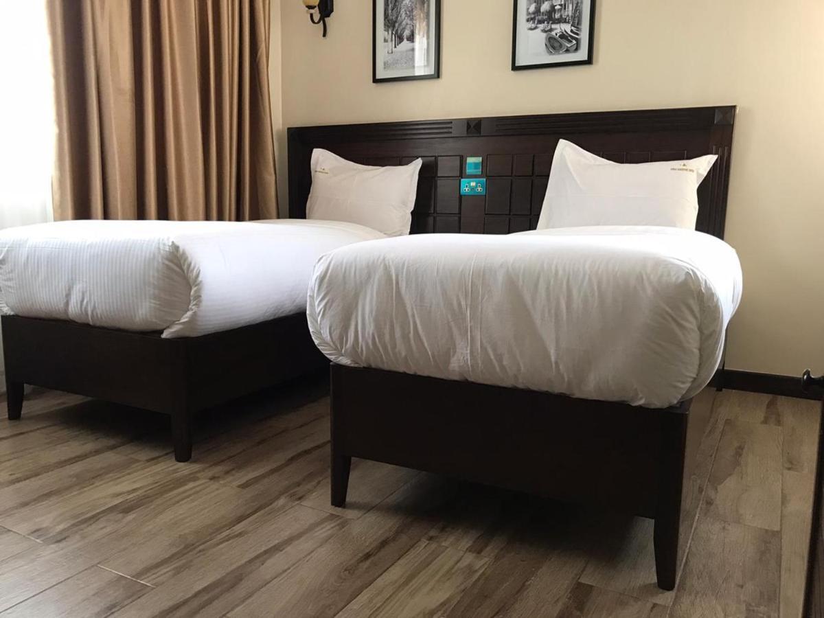 Hemak Suites Nairobi Buitenkant foto