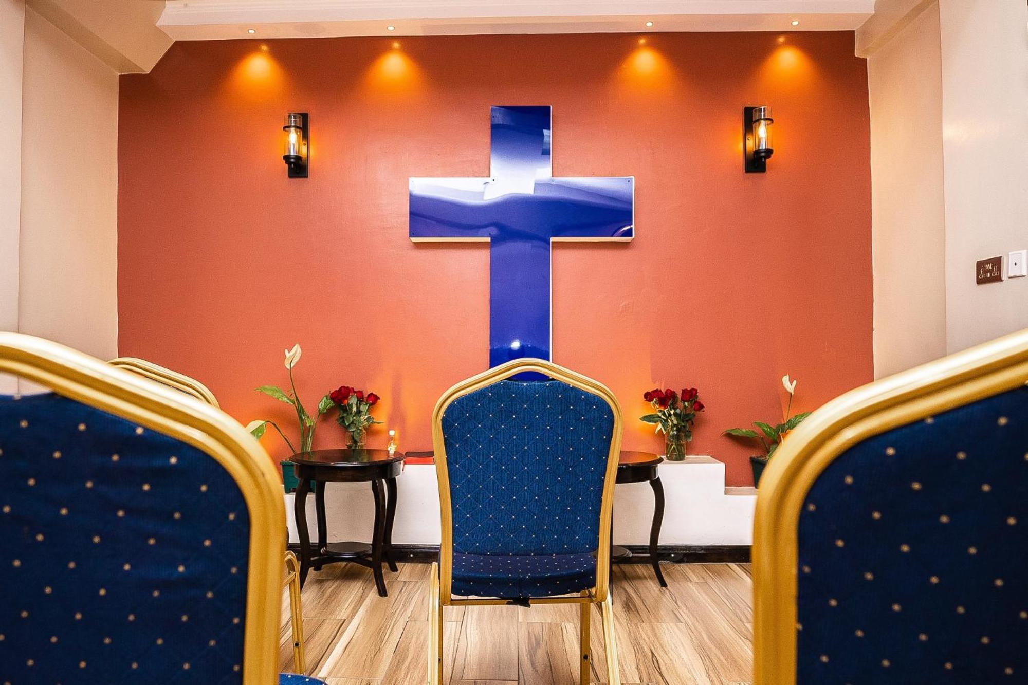 Hemak Suites Nairobi Buitenkant foto