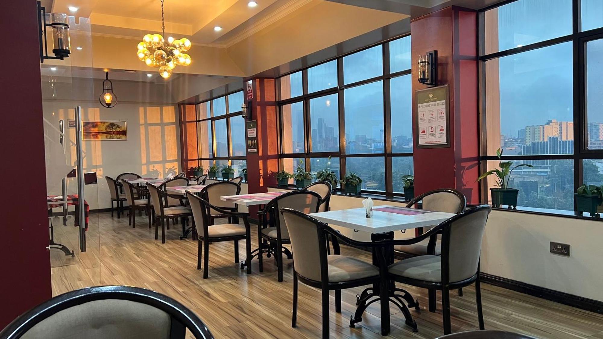 Hemak Suites Nairobi Buitenkant foto