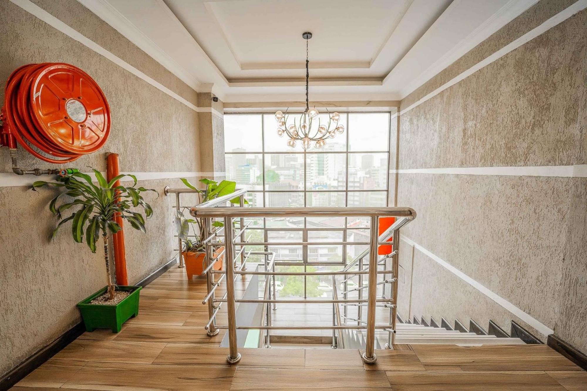 Hemak Suites Nairobi Buitenkant foto