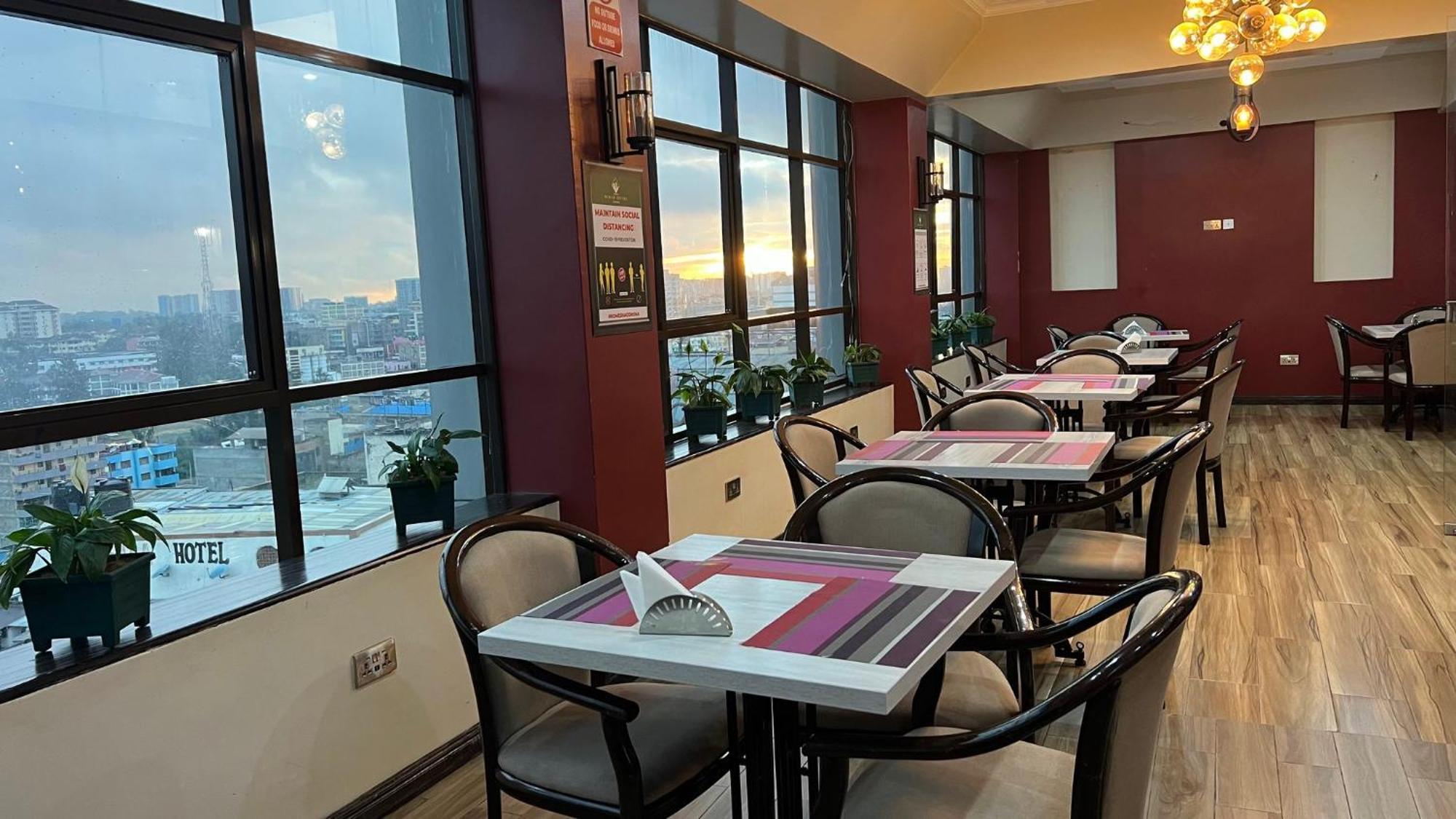 Hemak Suites Nairobi Buitenkant foto